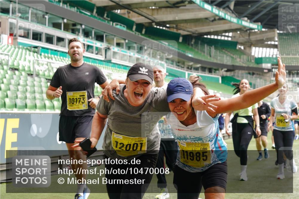 13.09.2026 - 21. swb-Marathon Bremen Michael Burmester http://msf.ph/oto/10470008 13.09.2026 10:36:24 Laufen im Stadion 10092, 10093, 10144, 10152, 10153, 10154, 10160, 10173, 10175, 10181, 10182, 10186, 10187, 10195, 10198, 10237, 10245, 10251, 10257, 10263, 10272, 10275, 10278, 10291, 10296, 10306, 10309, 10327, 10331, 10332, 10338, 10357, 10377, 10382, 10390, 10403, 10409, 10411, 10420, 10427, 10429, 10439, 10473, 10477, 10481, 10492, 10497, 10500, 10528, 10531, 10560, 10569, 10607, 10613, 10617, 10633, 10636, 10647, 10648, 10659, 10663, 10671, 10672, 10715 meine-sportfotos.de