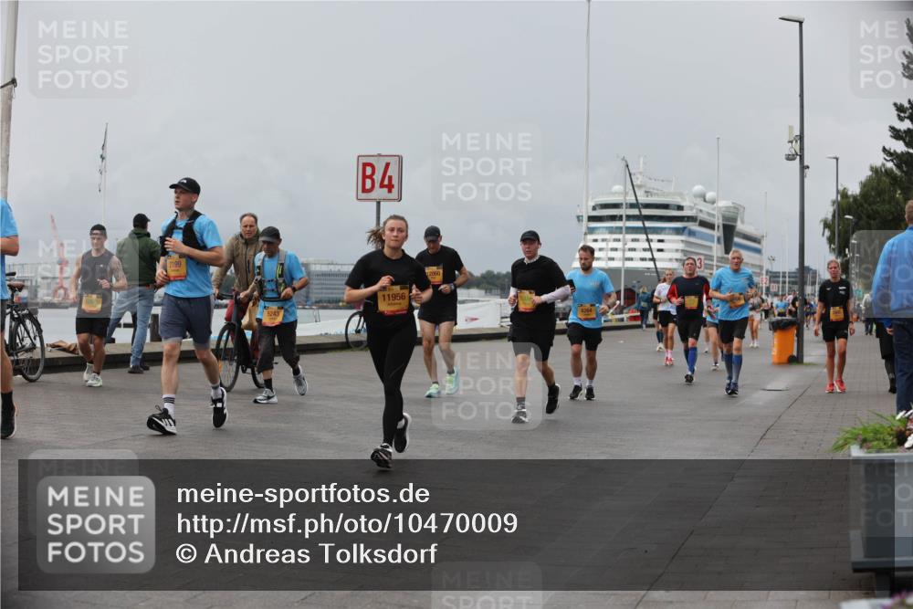 13.09.2026 - Kiel Lauf Andreas Tolksdorf http://msf.ph/oto/10470009 13.09.2026 12:09:57 Kiellinie 2199, 4, 5243, 11956, 12060, 6264 meine-sportfotos.de
