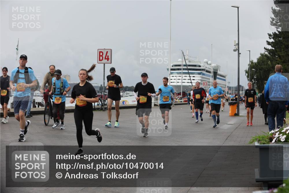 13.09.2026 - Kiel Lauf Andreas Tolksdorf http://msf.ph/oto/10470014 13.09.2026 12:09:58 Kiellinie 5243, 4, 12060, 11480, 3 meine-sportfotos.de