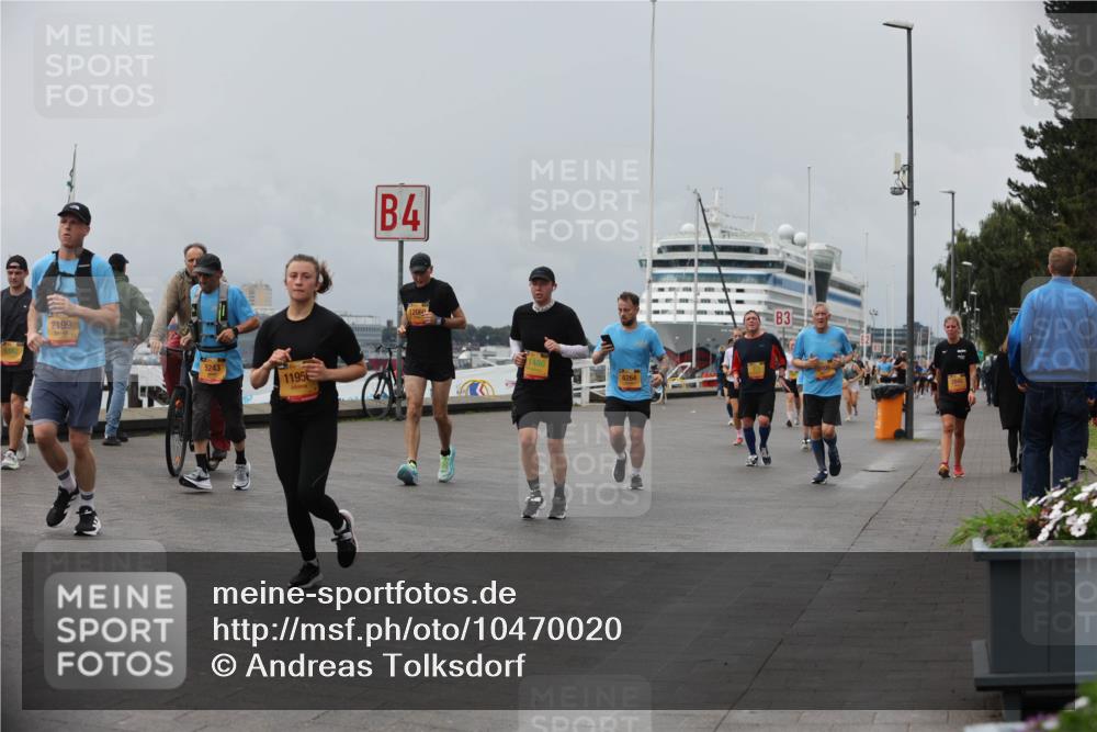 13.09.2026 - Kiel Lauf Andreas Tolksdorf http://msf.ph/oto/10470020 13.09.2026 12:09:58 Kiellinie 2199, 4, 5243, 11956, 11480, 6264, 3 meine-sportfotos.de