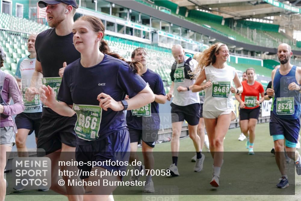 13.09.2026 - 21. swb-Marathon Bremen Michael Burmester http://msf.ph/oto/10470058 13.09.2026 13:14:12 Laufen im Stadion 183, 270, 278, 300, 349, 414, 460, 576, 600, 631, 695, 702, 768, 933, 950, 956, 1005, 1008, 1143, 1392, 1408, 1426, 1573, 1596, 1641, 1818, 1819, 1991, 2024, 2035, 2079, 2233, 2264, 2314, 2387, 2412, 2439, 2457, 2461, 2478, 2494, 2521, 2540, 2564, 2612, 2665, 2684, 2690, 2691, 2693, 2737, 2773, 2792, 2816, 2829, 2838, 2860, 2861, 2865, 2884, 2887, 2921, 2972, 2978, 3016, 3111, 3209, 3253, 3277, 3293, 3304, 3313, 3355, 3378, 3405, 3428, 3653, 3661, 3680, 4034, 4080, 4306 meine-sportfotos.de