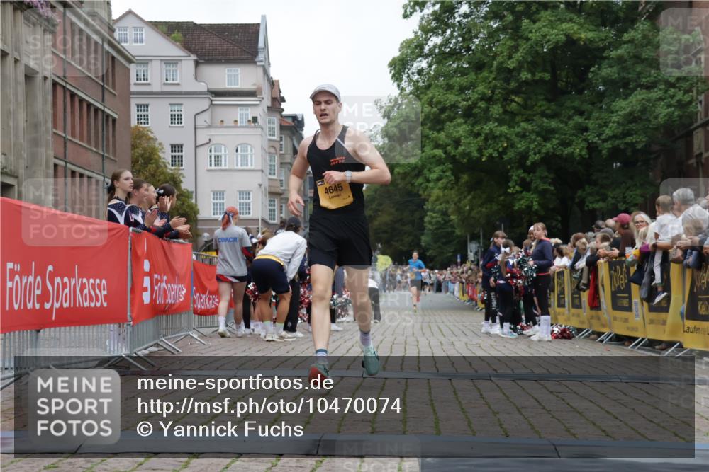 13.09.2026 - Kiel Lauf Yannick Fuchs http://msf.ph/oto/10470074 13.09.2026 10:23:54 Ziel 716, 2937, 4645, 6302, 6018, 6433, 7195, 3465, 4645, 8809 meine-sportfotos.de