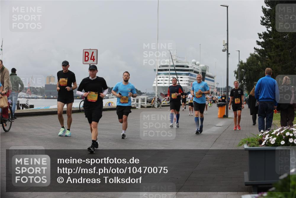 13.09.2026 - Kiel Lauf Andreas Tolksdorf http://msf.ph/oto/10470075 13.09.2026 12:09:59 Kiellinie 12060, 4, 6006, 11480, 6264 meine-sportfotos.de