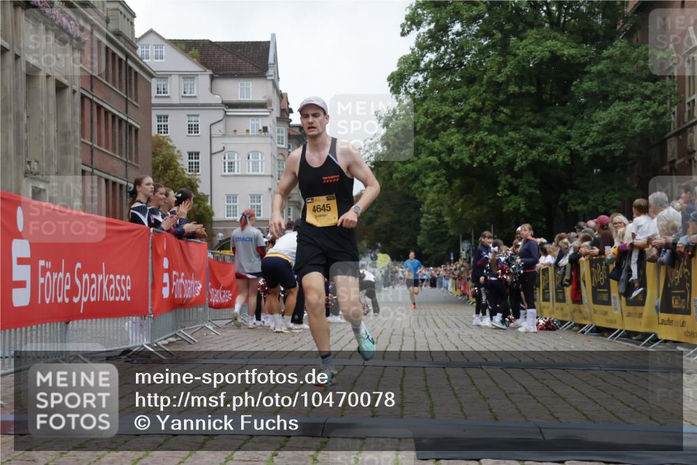 13.09.2026 - Kiel Lauf Yannick Fuchs http://msf.ph/oto/10470078 13.09.2026 10:23:54 Ziel 716, 2937, 4645, 6302, 6018, 6433, 7195, 3465, 4645, 8809 meine-sportfotos.de
