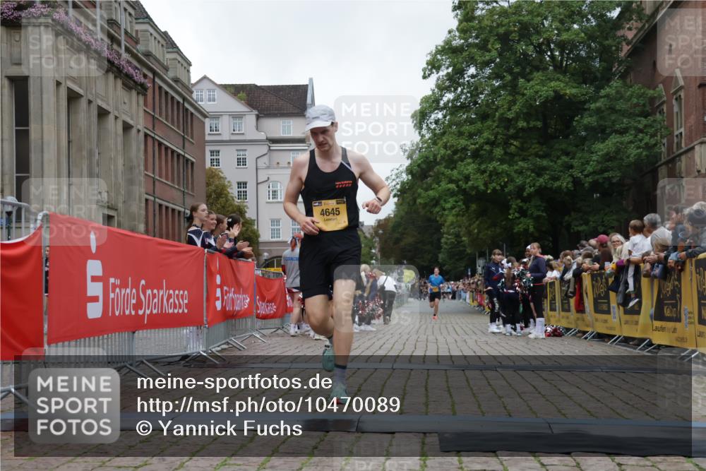13.09.2026 - Kiel Lauf Yannick Fuchs http://msf.ph/oto/10470089 13.09.2026 10:23:54 Ziel 716, 2937, 4645, 6302, 6018, 6433, 7195, 3465, 4645, 8809 meine-sportfotos.de