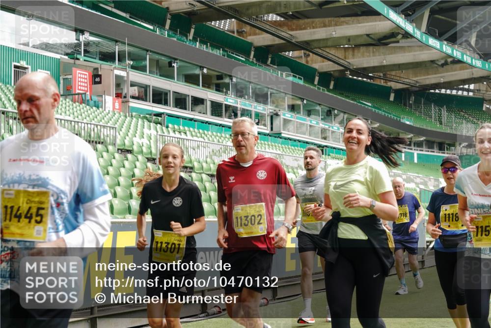13.09.2026 - 21. swb-Marathon Bremen Michael Burmester http://msf.ph/oto/10470132 13.09.2026 10:36:26 Laufen im Stadion 10092, 10093, 10144, 10152, 10153, 10154, 10160, 10173, 10175, 10181, 10182, 10186, 10187, 10195, 10198, 10237, 10245, 10251, 10257, 10263, 10272, 10275, 10278, 10291, 10296, 10306, 10309, 10327, 10331, 10332, 10338, 10357, 10377, 10382, 10390, 10403, 10409, 10411, 10420, 10427, 10429, 10439, 10473, 10477, 10481, 10492, 10497, 10500, 10528, 10531, 10560, 10569, 10607, 10613, 10617, 10633, 10636, 10647, 10648, 10659, 10663, 10671, 10672, 10715 meine-sportfotos.de
