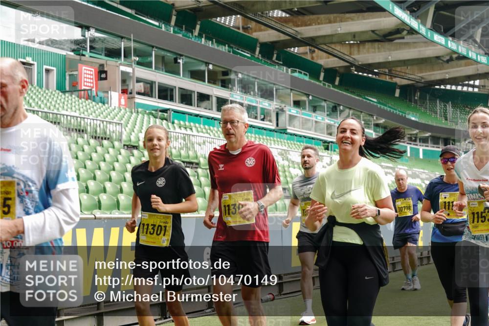 13.09.2026 - 21. swb-Marathon Bremen Michael Burmester http://msf.ph/oto/10470149 13.09.2026 10:36:26 Laufen im Stadion 10092, 10093, 10144, 10152, 10153, 10154, 10160, 10173, 10175, 10181, 10182, 10186, 10187, 10195, 10198, 10237, 10245, 10251, 10257, 10263, 10272, 10275, 10278, 10291, 10296, 10306, 10309, 10327, 10331, 10332, 10338, 10357, 10377, 10382, 10390, 10403, 10409, 10411, 10420, 10427, 10429, 10439, 10473, 10477, 10481, 10492, 10497, 10500, 10528, 10531, 10560, 10569, 10607, 10613, 10617, 10633, 10636, 10647, 10648, 10659, 10663, 10671, 10672, 10715 meine-sportfotos.de