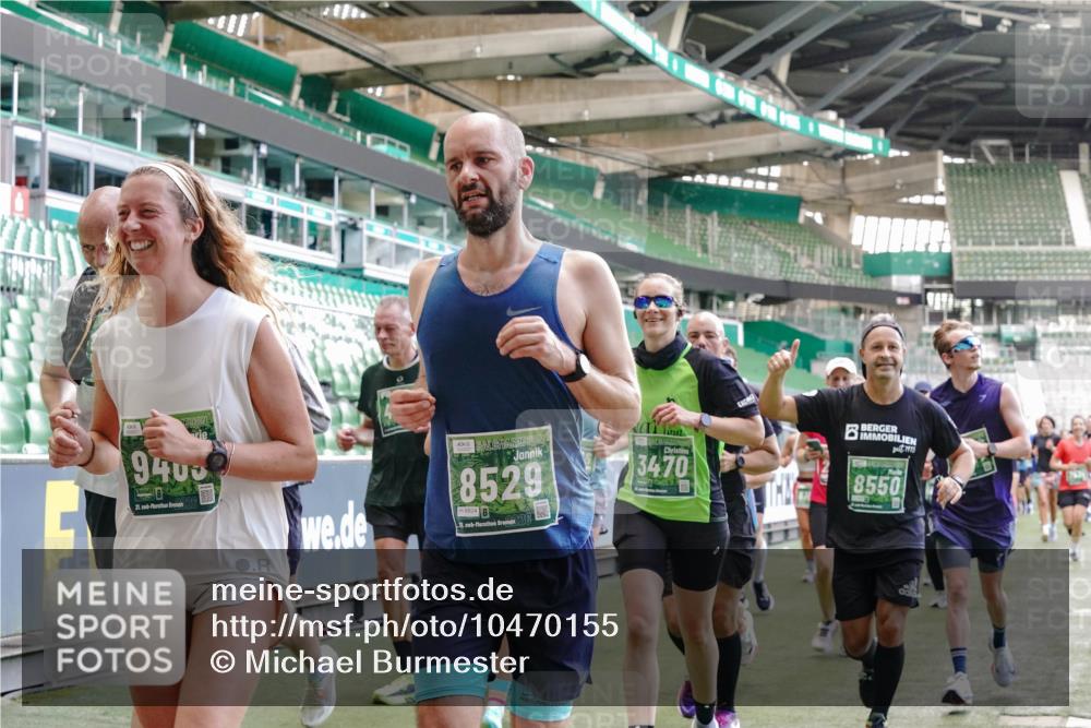 13.09.2026 - 21. swb-Marathon Bremen Michael Burmester http://msf.ph/oto/10470155 13.09.2026 13:14:13 Laufen im Stadion 183, 270, 278, 300, 349, 414, 460, 576, 600, 631, 695, 702, 768, 933, 950, 956, 1005, 1008, 1143, 1392, 1408, 1426, 1573, 1596, 1641, 1818, 1819, 1991, 2024, 2035, 2079, 2233, 2264, 2314, 2387, 2412, 2439, 2457, 2461, 2478, 2494, 2521, 2540, 2564, 2612, 2665, 2684, 2690, 2691, 2693, 2737, 2773, 2792, 2816, 2829, 2838, 2861, 2865, 2884, 2887, 2921, 2972, 2978, 3016, 3111, 3209, 3253, 3277, 3293, 3304, 3313, 3355, 3378, 3405, 3428, 3653, 3661, 3680, 4034, 4080, 4306 meine-sportfotos.de