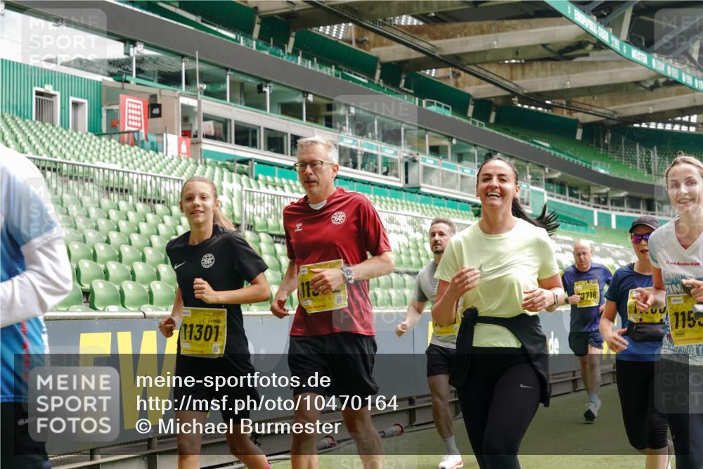 13.09.2026 - 21. swb-Marathon Bremen Michael Burmester http://msf.ph/oto/10470164 13.09.2026 10:36:26 Laufen im Stadion 10092, 10093, 10144, 10152, 10153, 10154, 10160, 10173, 10175, 10181, 10182, 10186, 10187, 10195, 10198, 10237, 10245, 10251, 10257, 10263, 10272, 10275, 10278, 10291, 10296, 10306, 10309, 10327, 10331, 10332, 10338, 10357, 10377, 10382, 10390, 10403, 10409, 10411, 10420, 10427, 10429, 10439, 10473, 10477, 10481, 10492, 10497, 10500, 10528, 10531, 10560, 10569, 10607, 10613, 10617, 10633, 10636, 10647, 10648, 10659, 10663, 10671, 10672, 10715 meine-sportfotos.de