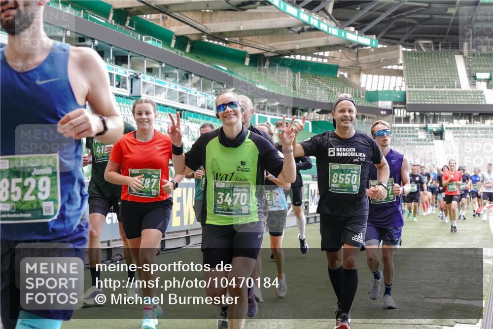 13.09.2026 - 21. swb-Marathon Bremen Michael Burmester http://msf.ph/oto/10470184 13.09.2026 13:14:14 Laufen im Stadion 183, 270, 278, 300, 349, 414, 460, 576, 600, 631, 695, 702, 768, 933, 950, 956, 1005, 1008, 1047, 1143, 1392, 1408, 1426, 1573, 1596, 1641, 1818, 1819, 1991, 2024, 2035, 2079, 2233, 2314, 2387, 2412, 2439, 2457, 2461, 2478, 2494, 2521, 2540, 2564, 2612, 2665, 2684, 2690, 2691, 2693, 2737, 2773, 2792, 2816, 2829, 2838, 2861, 2865, 2884, 2887, 2921, 2972, 2978, 3016, 3111, 3209, 3253, 3277, 3293, 3304, 3313, 3355, 3378, 3405, 3428, 3653, 3661, 3680, 4034, 4080, 4306, 703 meine-sportfotos.de