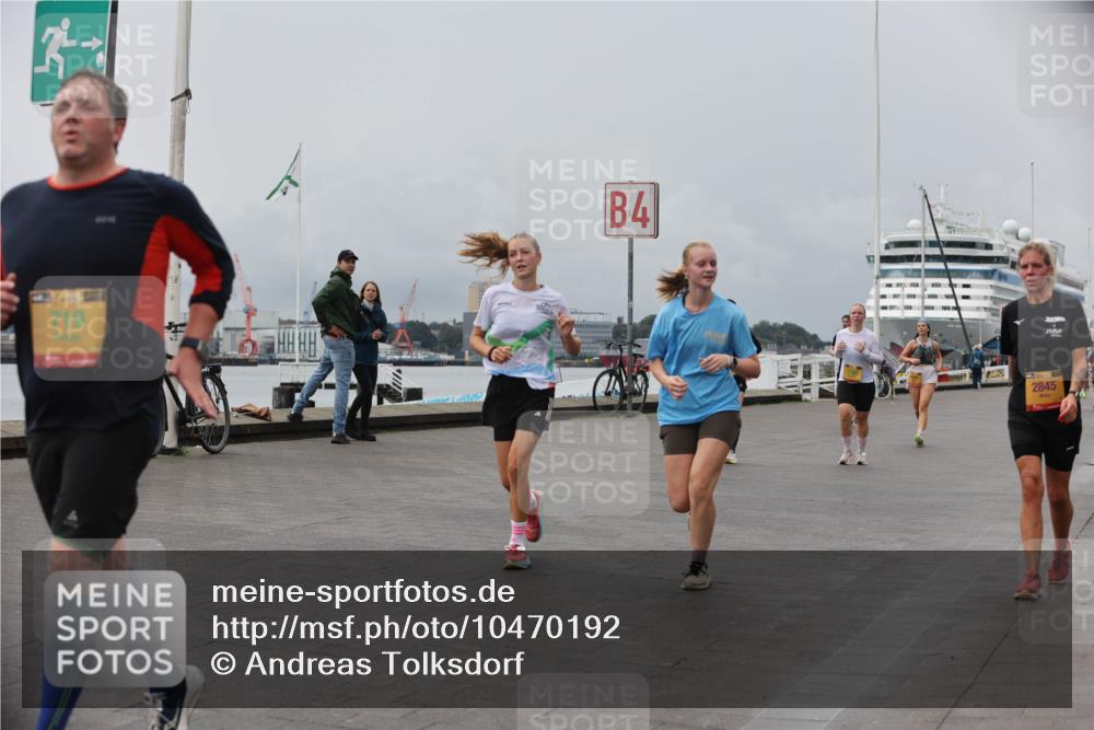 13.09.2026 - Kiel Lauf Andreas Tolksdorf http://msf.ph/oto/10470192 13.09.2026 12:10:06 Kiellinie 3, 719, 4, 2845 meine-sportfotos.de