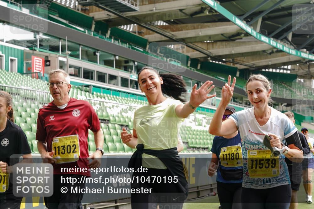 13.09.2026 - 21. swb-Marathon Bremen Michael Burmester http://msf.ph/oto/10470195 13.09.2026 10:36:26 Laufen im Stadion 10092, 10093, 10144, 10152, 10153, 10154, 10160, 10173, 10175, 10181, 10182, 10186, 10187, 10195, 10198, 10237, 10245, 10251, 10257, 10263, 10272, 10275, 10278, 10291, 10296, 10306, 10309, 10327, 10331, 10332, 10338, 10357, 10377, 10382, 10390, 10403, 10409, 10411, 10420, 10427, 10429, 10439, 10473, 10477, 10481, 10492, 10497, 10500, 10528, 10531, 10560, 10569, 10607, 10613, 10617, 10633, 10636, 10647, 10648, 10659, 10663, 10671, 10672, 10715 meine-sportfotos.de