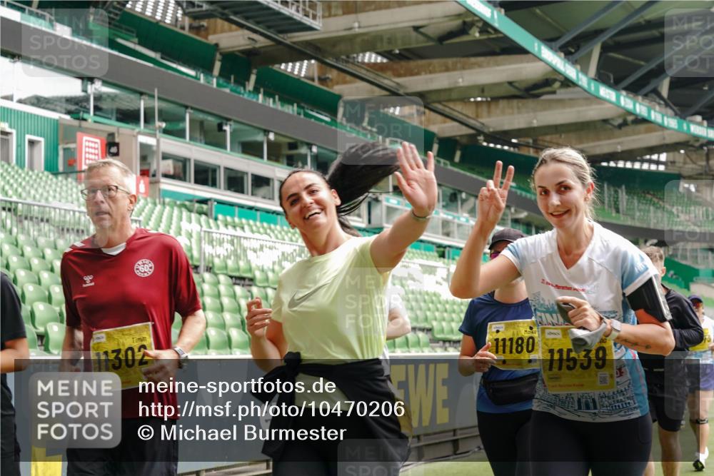 13.09.2026 - 21. swb-Marathon Bremen Michael Burmester http://msf.ph/oto/10470206 13.09.2026 10:36:27 Laufen im Stadion 10092, 10093, 10144, 10152, 10153, 10154, 10160, 10173, 10175, 10181, 10182, 10186, 10187, 10195, 10198, 10237, 10245, 10251, 10257, 10263, 10272, 10275, 10278, 10291, 10296, 10306, 10309, 10327, 10331, 10332, 10338, 10357, 10377, 10382, 10390, 10403, 10409, 10411, 10420, 10427, 10429, 10439, 10473, 10477, 10481, 10492, 10497, 10500, 10516, 10528, 10531, 10560, 10569, 10607, 10613, 10617, 10633, 10636, 10647, 10648, 10659, 10663, 10671, 10672, 10715 meine-sportfotos.de