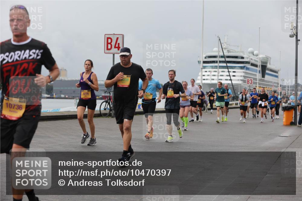 13.09.2026 - Kiel Lauf Andreas Tolksdorf http://msf.ph/oto/10470397 13.09.2026 12:10:19 Kiellinie 10736, 3276, 4, 038, 3 meine-sportfotos.de