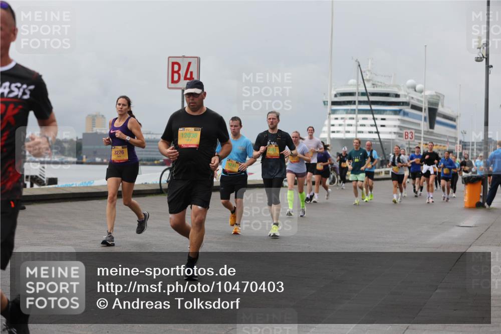 13.09.2026 - Kiel Lauf Andreas Tolksdorf http://msf.ph/oto/10470403 13.09.2026 12:10:19 Kiellinie 3276, 4, 12038, 9241, 3 meine-sportfotos.de