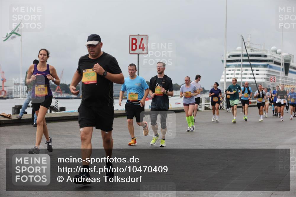 13.09.2026 - Kiel Lauf Andreas Tolksdorf http://msf.ph/oto/10470409 13.09.2026 12:10:20 Kiellinie 3276, 12038, 4, 9241, 3 meine-sportfotos.de