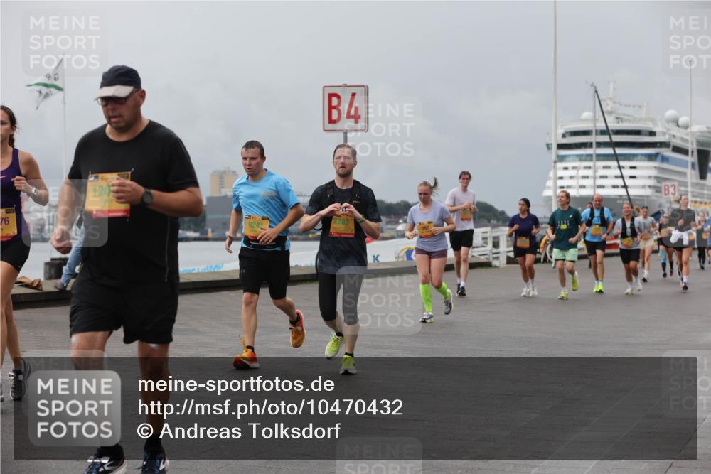 13.09.2026 - Kiel Lauf Andreas Tolksdorf http://msf.ph/oto/10470432 13.09.2026 12:10:20 Kiellinie 76, 120, 4, 9241, 2283, 187, 3 meine-sportfotos.de