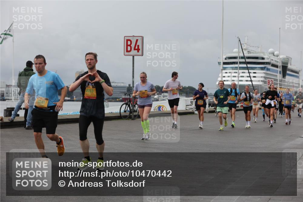 13.09.2026 - Kiel Lauf Andreas Tolksdorf http://msf.ph/oto/10470442 13.09.2026 12:10:21 Kiellinie 38, 9241, 4, 2283, 1872, 3 meine-sportfotos.de