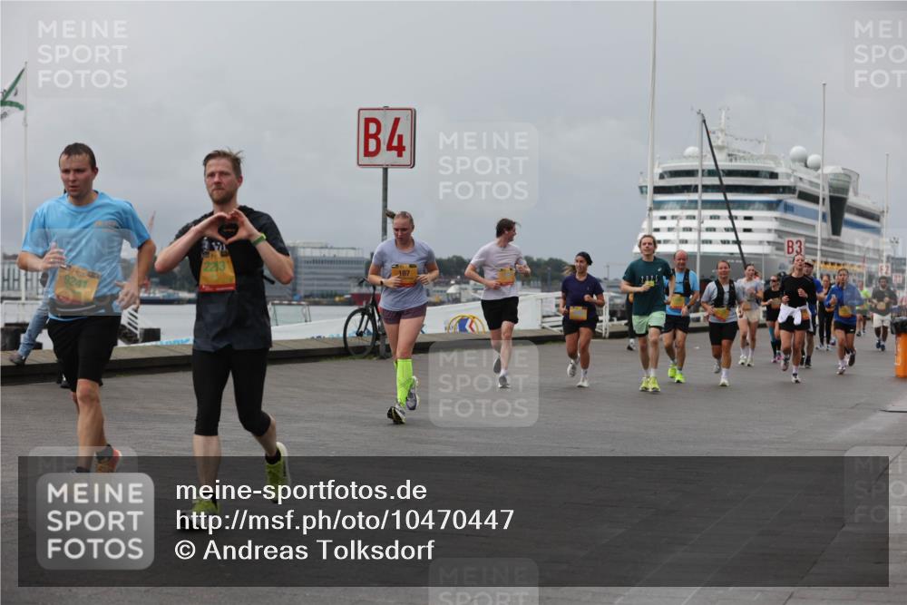 13.09.2026 - Kiel Lauf Andreas Tolksdorf http://msf.ph/oto/10470447 13.09.2026 12:10:21 Kiellinie 38, 9241, 2213, 4, 187, 3 meine-sportfotos.de