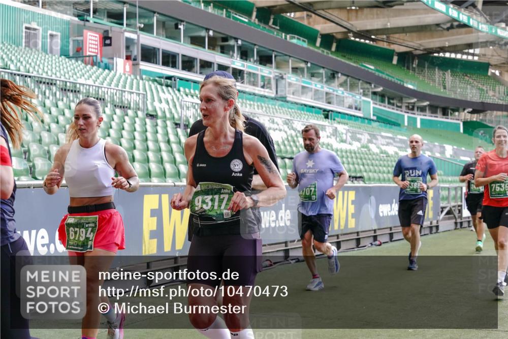 13.09.2026 - 21. swb-Marathon Bremen Michael Burmester http://msf.ph/oto/10470473 13.09.2026 13:14:19 Laufen im Stadion 183, 266, 270, 278, 300, 349, 414, 460, 576, 600, 631, 695, 702, 768, 933, 950, 956, 1005, 1008, 1047, 1143, 1392, 1408, 1426, 1573, 1596, 1641, 1818, 1819, 1991, 2024, 2035, 2079, 2233, 2314, 2387, 2412, 2439, 2457, 2461, 2466, 2484, 2494, 2521, 2540, 2564, 2612, 2665, 2690, 2691, 2693, 2737, 2773, 2792, 2816, 2829, 2838, 2861, 2865, 2884, 2887, 2921, 2972, 2978, 3016, 3111, 3209, 3253, 3277, 3304, 3313, 3355, 3378, 3405, 3428, 3653, 3661, 3680, 4034, 4080, 4306, 703 meine-sportfotos.de