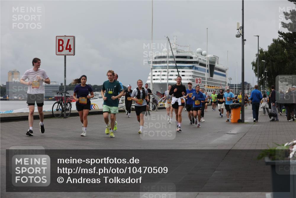 13.09.2026 - Kiel Lauf Andreas Tolksdorf http://msf.ph/oto/10470509 13.09.2026 12:10:24 Kiellinie 4, 3, 701 meine-sportfotos.de