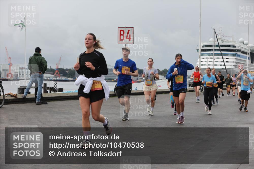 13.09.2026 - Kiel Lauf Andreas Tolksdorf http://msf.ph/oto/10470538 13.09.2026 12:10:30 Kiellinie 0500, 4, 1838, 1914, 3 meine-sportfotos.de