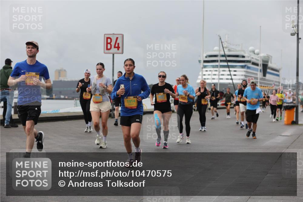 13.09.2026 - Kiel Lauf Andreas Tolksdorf http://msf.ph/oto/10470575 13.09.2026 12:10:31 Kiellinie 38, 1838, 6218, 4, 38, 1914, 5015 meine-sportfotos.de