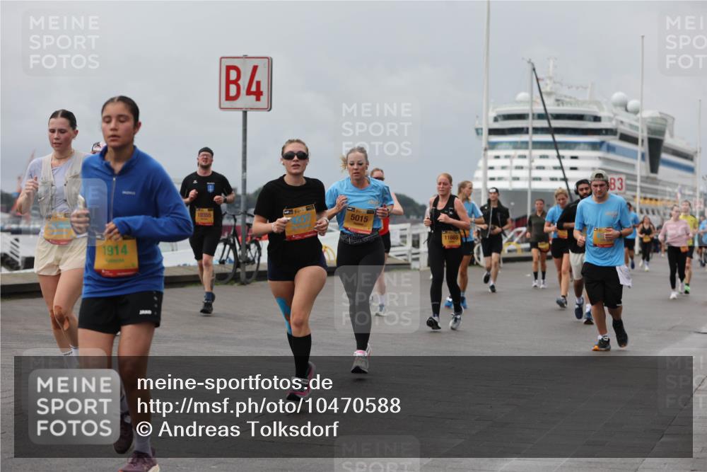 13.09.2026 - Kiel Lauf Andreas Tolksdorf http://msf.ph/oto/10470588 13.09.2026 12:10:32 Kiellinie 1914, 4, 39, 10355, 5015, 11665, 83 meine-sportfotos.de