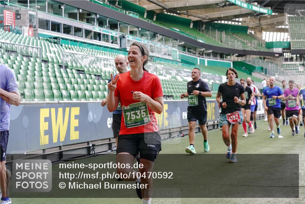 13.09.2026 - 21. swb-Marathon Bremen Michael Burmester http://msf.ph/oto/10470592 13.09.2026 13:14:20 Laufen im Stadion 183, 266, 270, 278, 300, 349, 414, 460, 576, 600, 631, 695, 702, 768, 933, 950, 956, 1005, 1008, 1047, 1143, 1392, 1408, 1426, 1573, 1596, 1641, 1818, 1819, 1991, 2024, 2035, 2079, 2233, 2314, 2387, 2412, 2439, 2457, 2461, 2466, 2484, 2494, 2521, 2540, 2564, 2612, 2665, 2690, 2691, 2693, 2737, 2773, 2792, 2816, 2829, 2838, 2861, 2865, 2884, 2887, 2921, 2972, 2978, 3016, 3111, 3209, 3253, 3277, 3304, 3313, 3355, 3378, 3405, 3428, 3653, 3661, 3670, 3680, 4034, 4080, 4306, 703 meine-sportfotos.de
