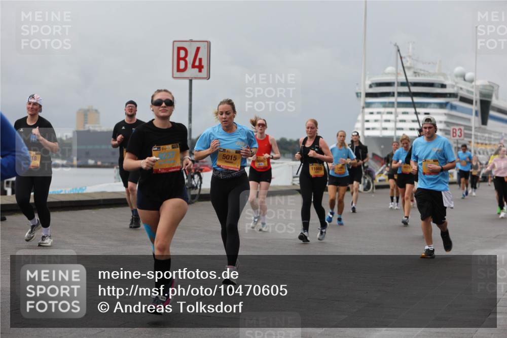 13.09.2026 - Kiel Lauf Andreas Tolksdorf http://msf.ph/oto/10470605 13.09.2026 12:10:33 Kiellinie 18, 4, 39, 5015, 3045, 11665, 3 meine-sportfotos.de