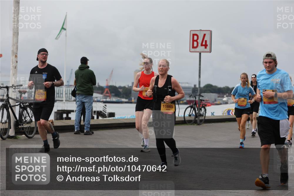 13.09.2026 - Kiel Lauf Andreas Tolksdorf http://msf.ph/oto/10470642 13.09.2026 12:10:36 Kiellinie 4, 38, 10355, 11665, 3486, 9521 meine-sportfotos.de