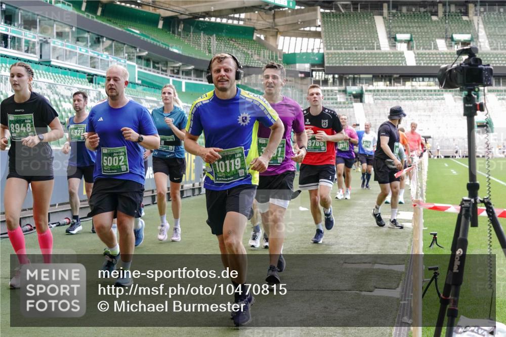 13.09.2026 - 21. swb-Marathon Bremen Michael Burmester http://msf.ph/oto/10470815 13.09.2026 13:14:25 Laufen im Stadion 266, 270, 278, 300, 349, 414, 460, 576, 600, 631, 702, 768, 950, 956, 1005, 1008, 1047, 1143, 1392, 1408, 1426, 1573, 1596, 1641, 1818, 1819, 1991, 2024, 2035, 2079, 2233, 2314, 2387, 2412, 2439, 2457, 2466, 2484, 2494, 2521, 2540, 2564, 2612, 2665, 2690, 2691, 2693, 2737, 2773, 2792, 2816, 2829, 2838, 2861, 2865, 2884, 2887, 2921, 2972, 2978, 3016, 3111, 3209, 3253, 3277, 3304, 3313, 3355, 3378, 3405, 3428, 3653, 3661, 3670, 3680, 4034, 4080, 4306, 703 meine-sportfotos.de