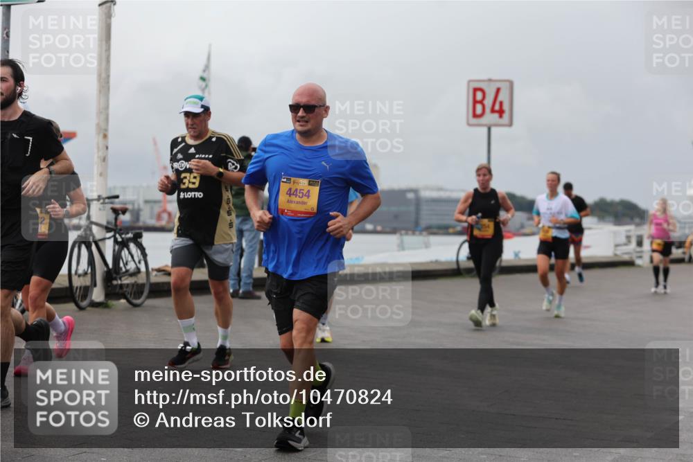 13.09.2026 - Kiel Lauf Andreas Tolksdorf http://msf.ph/oto/10470824 13.09.2026 12:11:25 Kiellinie 39, 38, 4454, 4 meine-sportfotos.de