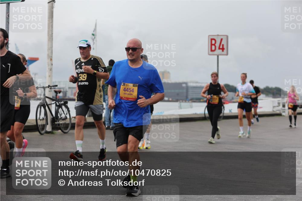13.09.2026 - Kiel Lauf Andreas Tolksdorf http://msf.ph/oto/10470825 13.09.2026 12:11:25 Kiellinie 39, 38, 4454, 4 meine-sportfotos.de