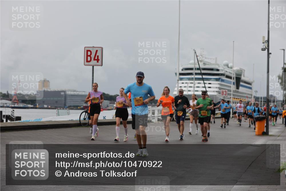 13.09.2026 - Kiel Lauf Andreas Tolksdorf http://msf.ph/oto/10470922 13.09.2026 12:11:40 Kiellinie 4, 7825, 4996, 6478, 3 meine-sportfotos.de