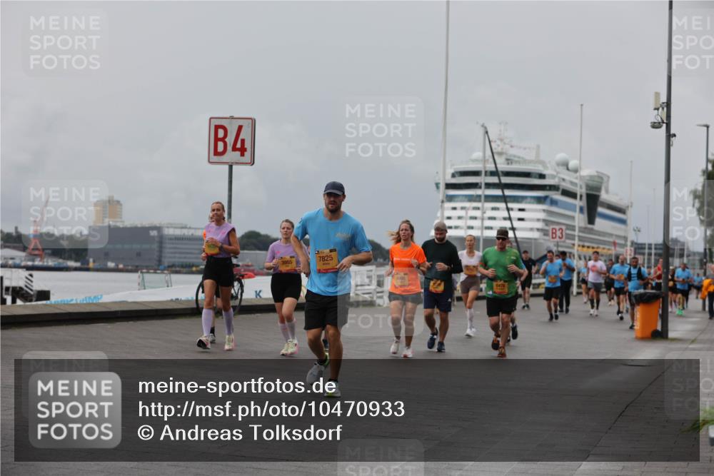13.09.2026 - Kiel Lauf Andreas Tolksdorf http://msf.ph/oto/10470933 13.09.2026 12:11:41 Kiellinie 4, 3955, 37, 7825, 4996, 6478, 3 meine-sportfotos.de