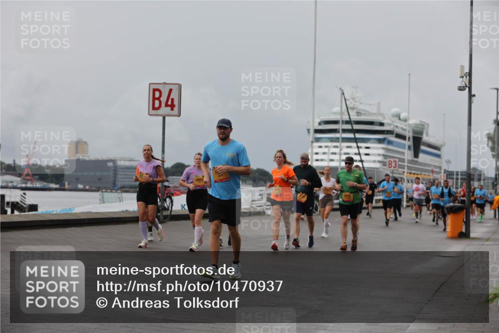13.09.2026 - Kiel Lauf Andreas Tolksdorf http://msf.ph/oto/10470937 13.09.2026 12:11:41 Kiellinie 4, 3955, 4996, 6478, 3 meine-sportfotos.de