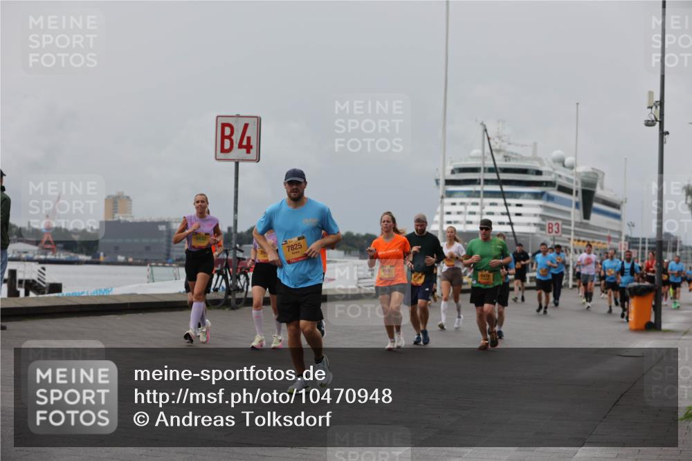 13.09.2026 - Kiel Lauf Andreas Tolksdorf http://msf.ph/oto/10470948 13.09.2026 12:11:41 Kiellinie 4, 9432, 7825, 4996, 6478, 3 meine-sportfotos.de