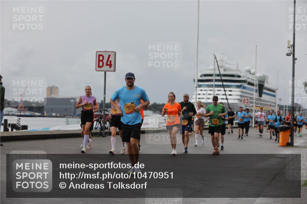 13.09.2026 - Kiel Lauf Andreas Tolksdorf http://msf.ph/oto/10470951 13.09.2026 12:11:41 Kiellinie 4, 7825, 4996, 6478, 3 meine-sportfotos.de