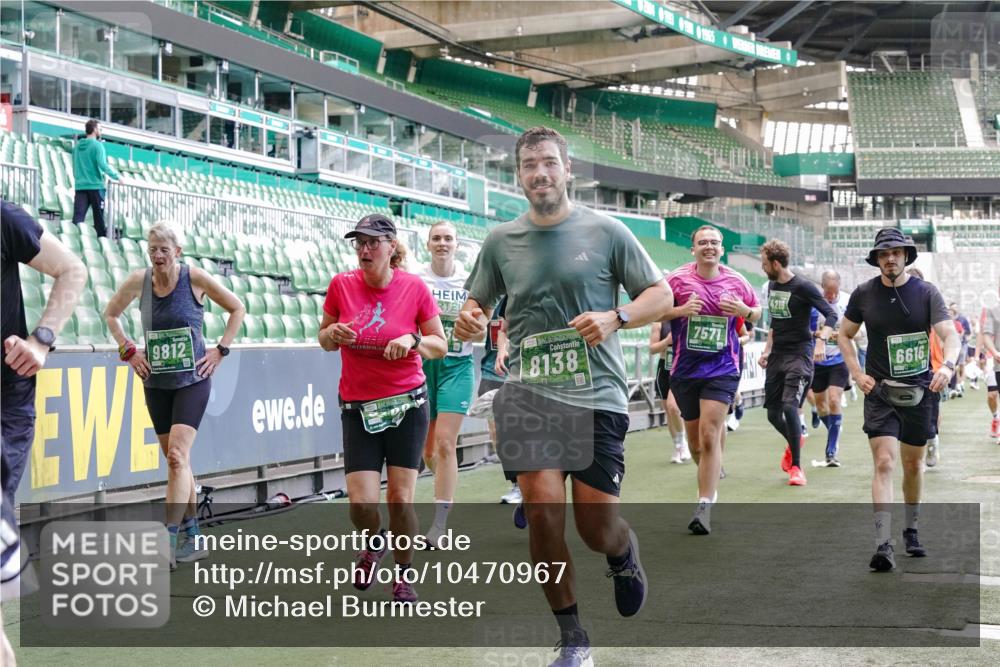 13.09.2026 - 21. swb-Marathon Bremen Michael Burmester http://msf.ph/oto/10470967 13.09.2026 13:14:28 Laufen im Stadion 266, 270, 278, 300, 349, 414, 460, 576, 600, 631, 702, 768, 950, 956, 1005, 1008, 1047, 1143, 1392, 1408, 1426, 1573, 1596, 1641, 1818, 1819, 1991, 2024, 2035, 2079, 2233, 2235, 2314, 2359, 2387, 2412, 2439, 2457, 2466, 2484, 2494, 2521, 2540, 2564, 2612, 2665, 2690, 2691, 2693, 2737, 2773, 2816, 2829, 2838, 2861, 2865, 2884, 2887, 2921, 2958, 2972, 2978, 3016, 3111, 3209, 3253, 3277, 3304, 3313, 3355, 3378, 3405, 3428, 3653, 3661, 3670, 3680, 4034, 4080, 4306, 703 meine-sportfotos.de