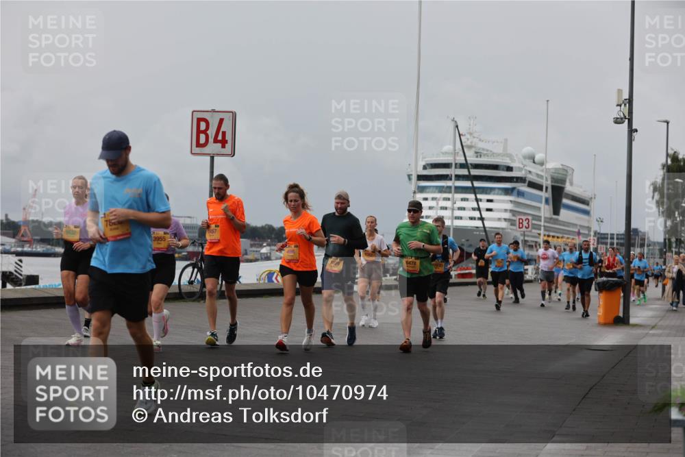 13.09.2026 - Kiel Lauf Andreas Tolksdorf http://msf.ph/oto/10470974 13.09.2026 12:11:42 Kiellinie 9432, 137, 78, 4, 3955, 1457, 6478, 3 meine-sportfotos.de