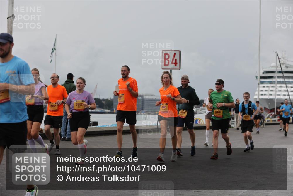 13.09.2026 - Kiel Lauf Andreas Tolksdorf http://msf.ph/oto/10471009 13.09.2026 12:11:44 Kiellinie 9452, 38, 3955, 457, 4, 4996, 6478, 12030 meine-sportfotos.de