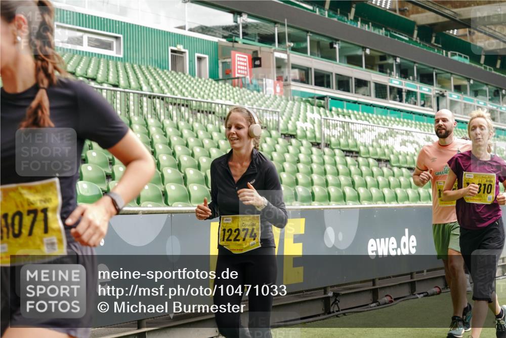 13.09.2026 - 21. swb-Marathon Bremen Michael Burmester http://msf.ph/oto/10471033 13.09.2026 10:36:45 Laufen im Stadion 10092, 10150, 10152, 10153, 10154, 10160, 10173, 10175, 10181, 10182, 10186, 10187, 10195, 10198, 10237, 10245, 10251, 10257, 10263, 10272, 10275, 10278, 10291, 10296, 10306, 10309, 10315, 10327, 10331, 10332, 10338, 10357, 10377, 10382, 10390, 10403, 10409, 10411, 10420, 10429, 10439, 10444, 10473, 10477, 10481, 10492, 10497, 10500, 10516, 10531, 10560, 10569, 10598, 10607, 10613, 10617, 10633, 10636, 10647, 10648, 10659, 10663, 10671, 10672, 10674 meine-sportfotos.de