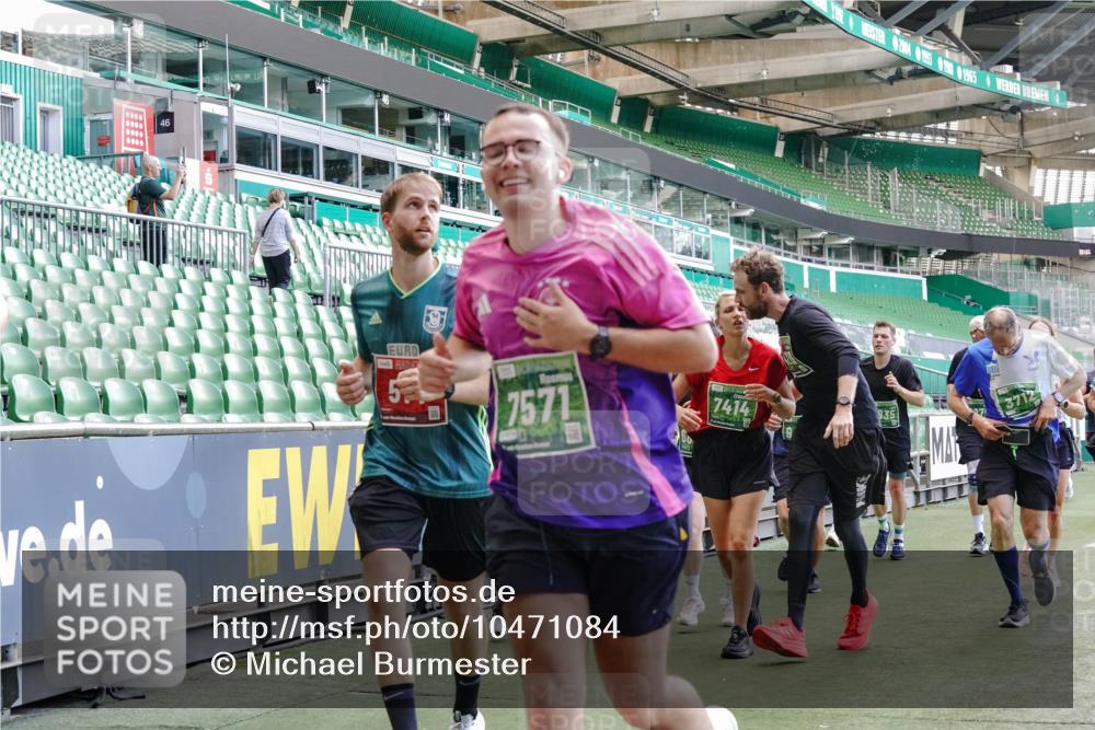 13.09.2026 - 21. swb-Marathon Bremen Michael Burmester http://msf.ph/oto/10471084 13.09.2026 13:14:31 Laufen im Stadion 266, 270, 278, 300, 414, 460, 576, 600, 631, 768, 950, 956, 1005, 1008, 1047, 1143, 1392, 1408, 1426, 1573, 1596, 1641, 1818, 1819, 1991, 2024, 2035, 2079, 2233, 2235, 2314, 2359, 2387, 2412, 2439, 2457, 2466, 2484, 2494, 2521, 2540, 2564, 2612, 2665, 2690, 2691, 2693, 2737, 2773, 2816, 2829, 2838, 2861, 2865, 2887, 2921, 2958, 2972, 2978, 3016, 3111, 3209, 3253, 3277, 3304, 3313, 3355, 3378, 3405, 3428, 3653, 3661, 3670, 3680, 3829, 4034, 4080, 4306, 703 meine-sportfotos.de
