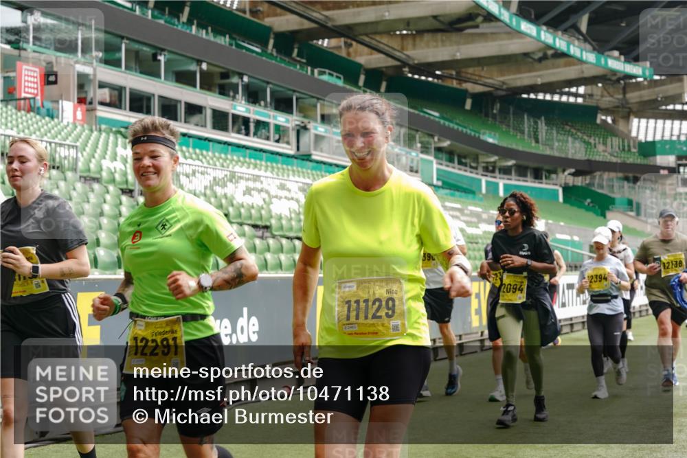 13.09.2026 - 21. swb-Marathon Bremen Michael Burmester http://msf.ph/oto/10471138 13.09.2026 10:36:47 Laufen im Stadion 10092, 10150, 10152, 10153, 10154, 10160, 10173, 10175, 10181, 10182, 10186, 10187, 10195, 10198, 10237, 10245, 10251, 10257, 10263, 10272, 10275, 10278, 10291, 10296, 10306, 10309, 10315, 10327, 10331, 10332, 10338, 10357, 10382, 10390, 10403, 10409, 10411, 10420, 10429, 10439, 10444, 10473, 10477, 10481, 10492, 10497, 10500, 10516, 10531, 10560, 10569, 10598, 10607, 10613, 10617, 10633, 10636, 10647, 10648, 10659, 10663, 10671, 10672, 10674 meine-sportfotos.de