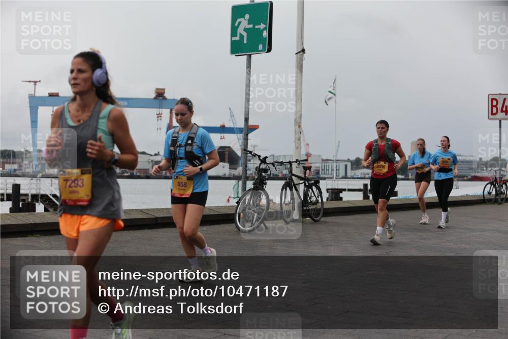 13.09.2026 - Kiel Lauf Andreas Tolksdorf http://msf.ph/oto/10471187 13.09.2026 12:18:23 Kiellinie 7293, 3, 4 meine-sportfotos.de