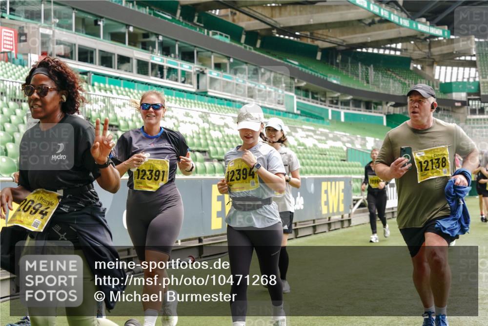 13.09.2026 - 21. swb-Marathon Bremen Michael Burmester http://msf.ph/oto/10471268 13.09.2026 10:36:50 Laufen im Stadion 10092, 10150, 10152, 10153, 10154, 10160, 10173, 10181, 10182, 10186, 10187, 10195, 10198, 10237, 10251, 10257, 10263, 10272, 10273, 10274, 10275, 10278, 10291, 10296, 10306, 10309, 10315, 10327, 10331, 10332, 10338, 10357, 10382, 10390, 10403, 10409, 10411, 10420, 10429, 10439, 10444, 10473, 10477, 10481, 10497, 10500, 10516, 10531, 10560, 10569, 10598, 10607, 10613, 10617, 10633, 10636, 10647, 10648, 10659, 10663, 10671, 10672, 10674 meine-sportfotos.de