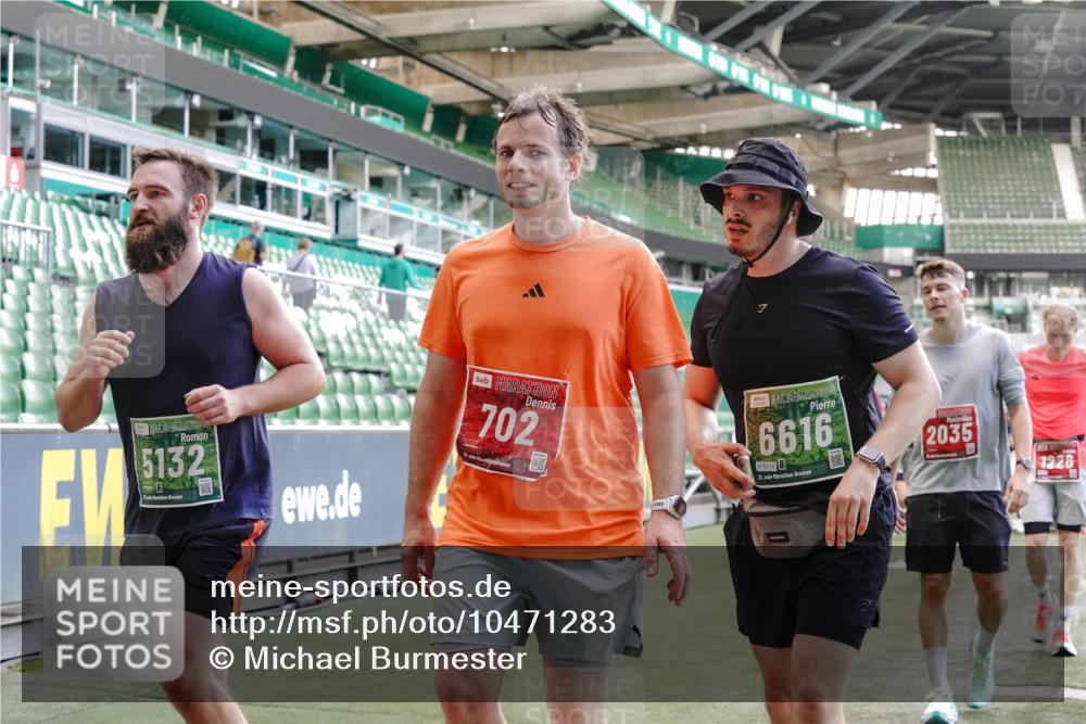 13.09.2026 - 21. swb-Marathon Bremen Michael Burmester http://msf.ph/oto/10471283 13.09.2026 13:14:37 Laufen im Stadion 263, 266, 270, 278, 300, 414, 460, 576, 600, 631, 768, 950, 956, 1005, 1008, 1047, 1392, 1408, 1426, 1573, 1596, 1818, 1819, 2024, 2035, 2079, 2233, 2235, 2314, 2359, 2387, 2412, 2457, 2466, 2484, 2494, 2521, 2540, 2564, 2612, 2690, 2691, 2693, 2737, 2760, 2783, 2816, 2829, 2838, 2859, 2861, 2865, 2887, 2921, 2958, 2972, 2978, 3016, 3111, 3209, 3277, 3304, 3355, 3378, 3405, 3428, 3653, 3661, 3670, 3680, 3829, 4034, 4080, 4306, 703 meine-sportfotos.de