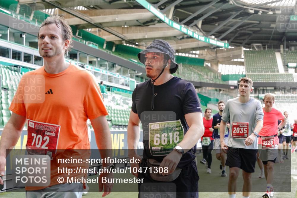 13.09.2026 - 21. swb-Marathon Bremen Michael Burmester http://msf.ph/oto/10471308 13.09.2026 13:14:38 Laufen im Stadion 263, 266, 270, 278, 300, 414, 460, 576, 600, 631, 768, 950, 956, 1005, 1008, 1047, 1392, 1408, 1426, 1573, 1596, 1818, 1819, 2024, 2035, 2079, 2233, 2235, 2314, 2359, 2387, 2412, 2457, 2466, 2484, 2494, 2521, 2540, 2564, 2612, 2690, 2691, 2693, 2737, 2760, 2783, 2816, 2829, 2838, 2859, 2861, 2865, 2887, 2921, 2958, 2972, 2978, 3016, 3111, 3209, 3277, 3304, 3355, 3378, 3405, 3428, 3653, 3661, 3670, 3680, 3829, 4034, 4080, 4306, 703 meine-sportfotos.de