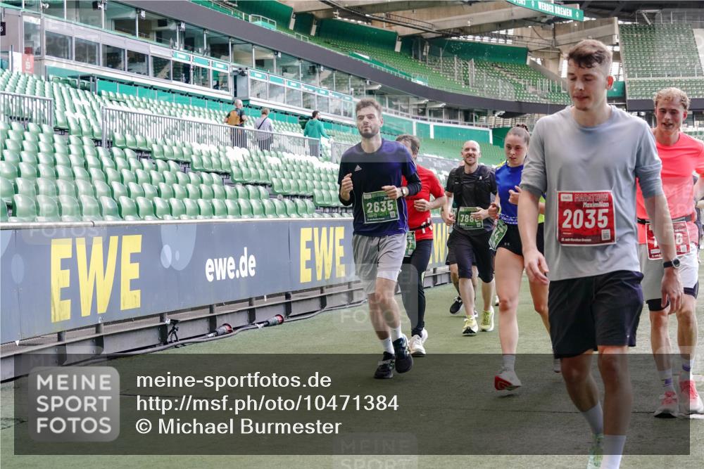 13.09.2026 - 21. swb-Marathon Bremen Michael Burmester http://msf.ph/oto/10471384 13.09.2026 13:14:40 Laufen im Stadion 263, 266, 270, 300, 414, 460, 600, 631, 768, 950, 956, 1005, 1008, 1047, 1392, 1408, 1426, 1573, 1596, 1818, 1819, 2024, 2035, 2079, 2233, 2235, 2314, 2359, 2385, 2387, 2412, 2457, 2466, 2484, 2494, 2521, 2540, 2564, 2612, 2667, 2690, 2691, 2693, 2737, 2760, 2783, 2816, 2829, 2838, 2859, 2861, 2865, 2887, 2921, 2958, 2972, 2978, 3016, 3111, 3157, 3209, 3277, 3304, 3355, 3378, 3405, 3428, 3653, 3661, 3670, 3680, 3829, 4034, 4080, 4306, 703 meine-sportfotos.de
